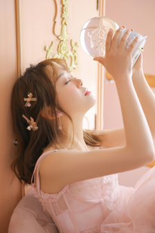 男生和女生打扑克